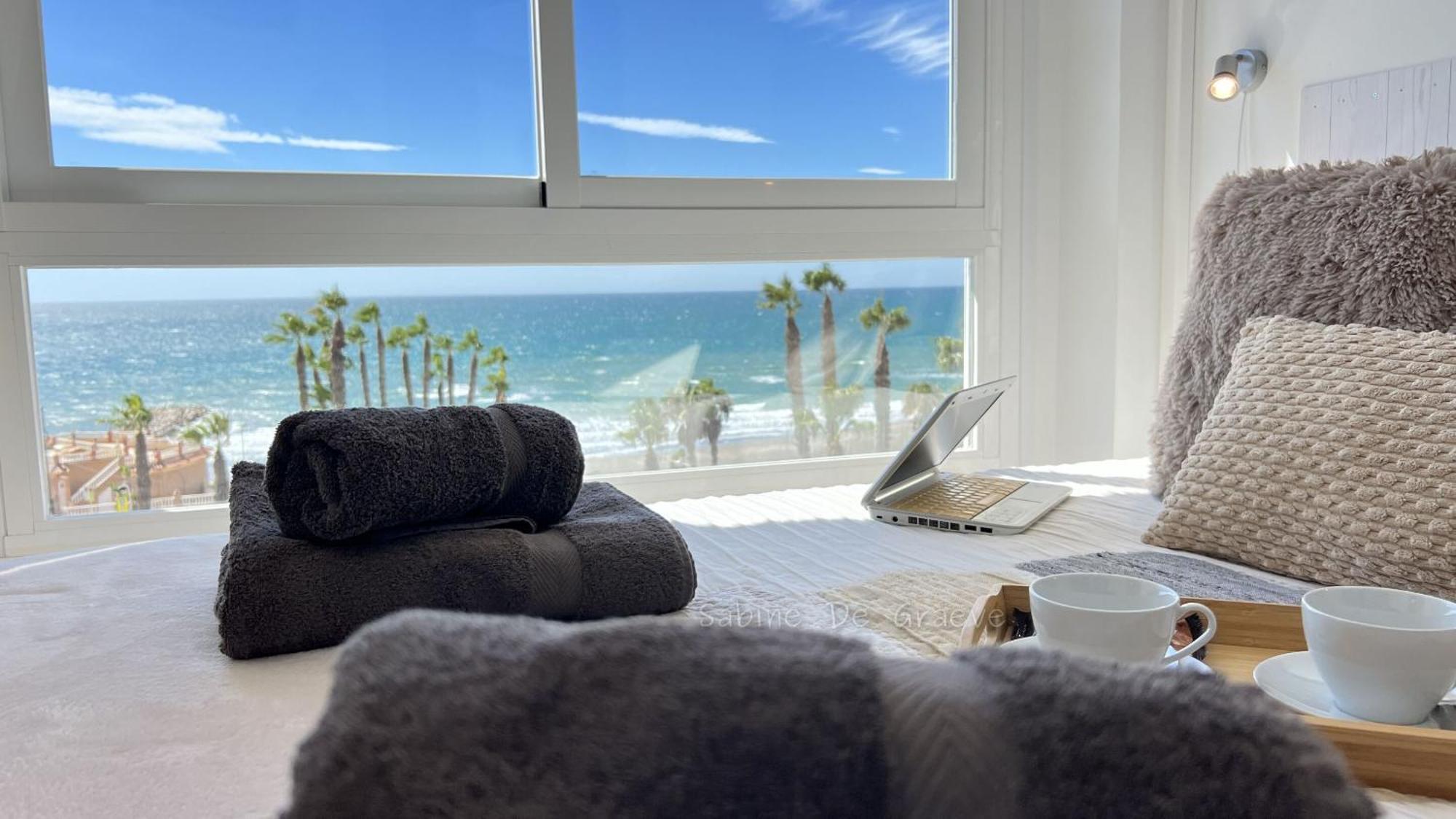 Love Nest By The Sea Wake Up With Ocean Views In Every Room Ruselo R408 托罗克斯科斯塔 外观 照片